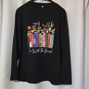 I'm With The Banned Funny Book Lover Booktrovert Reading T-Shirt Size Large NWT